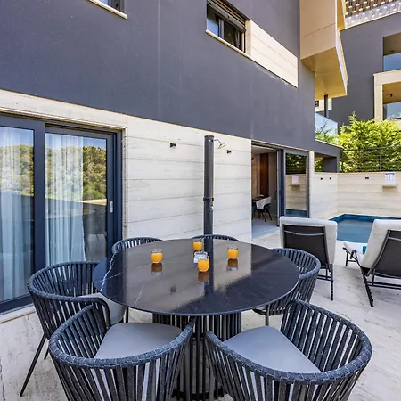 Apartment Luxury Pool Seaside *